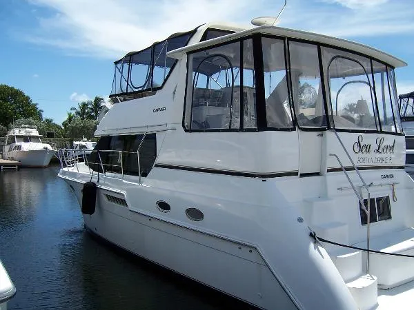 Slide: The Image of Carver Yachts 406 Aft Cabin Motor Yacht 2000 - 2