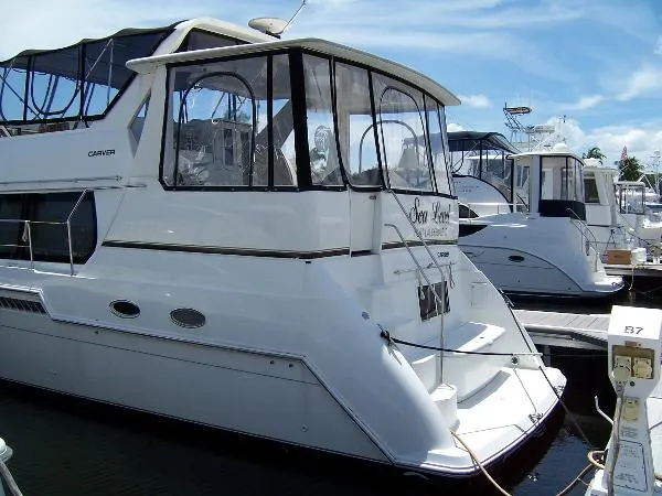 Slide: The Image of Carver Yachts 406 Aft Cabin Motor Yacht 2000 - 3