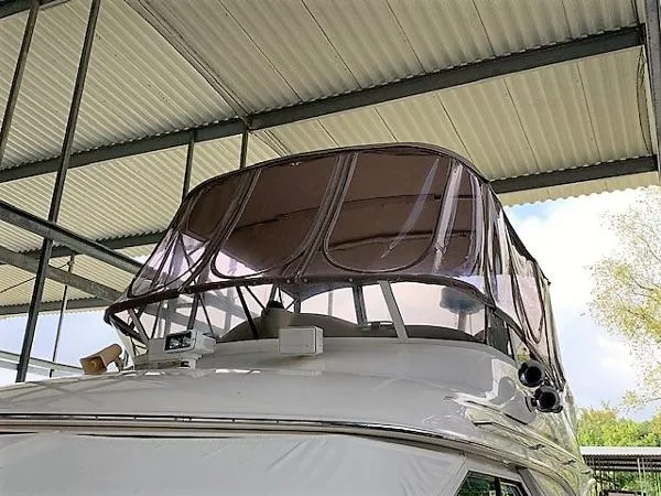 Slide: The Image of Sea Ray 400 Sedan Bridge 1997 - 6