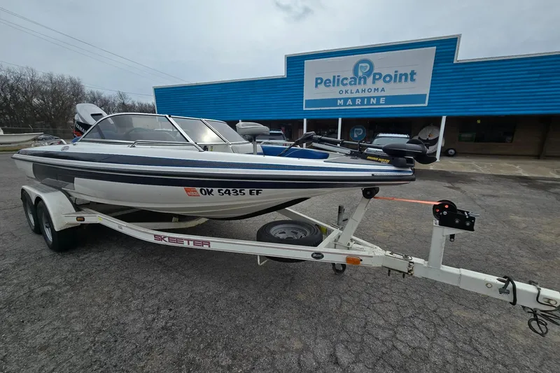 Slide: The Image of 2001 Skeeter SL 190 boat on trailer at Pelican Point Marine, Oklahoma. - 14