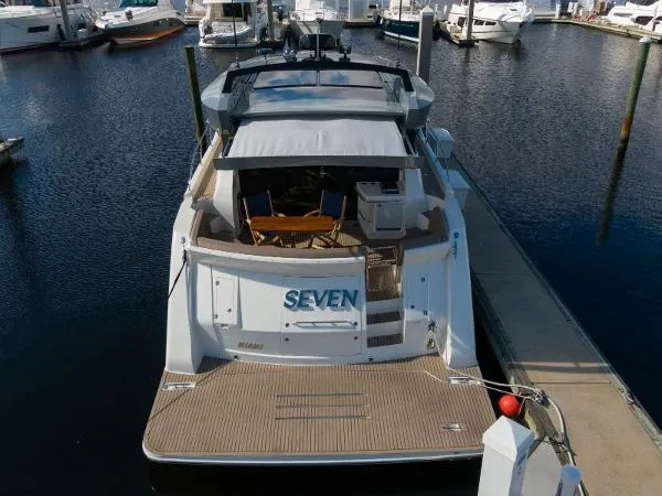 Slide: The Image of Carver Yachts C52 Coupe 2020 - 9