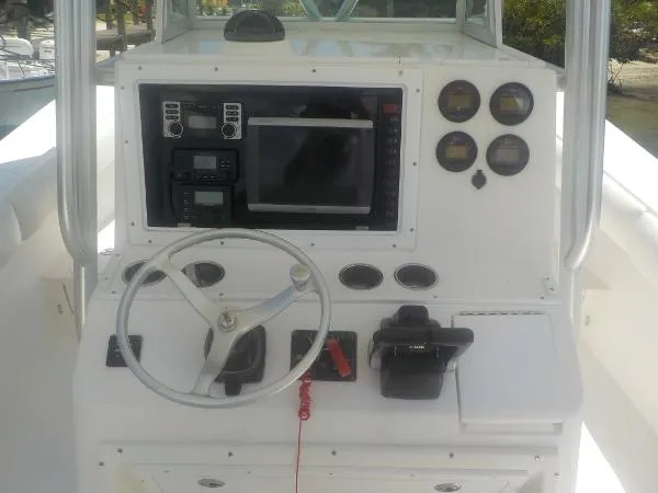 Slide: The Image of Regulator Marine 32 FS 2004 - 10