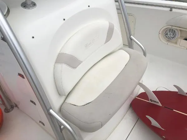 Slide: The Image of Boston Whaler 320 Outrage 2005 - 7