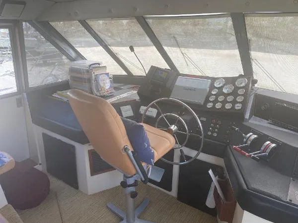 Slide: The Image of Bayliner 4588 Pilothouse 1989 - 9