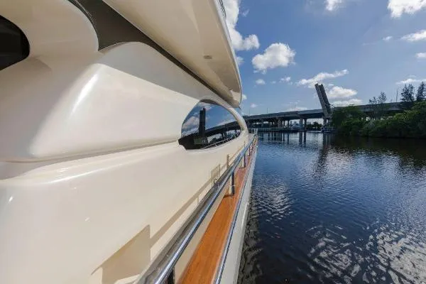 Slide: The Image of Azimut Flybridge Motor Yacht 2007 - 6