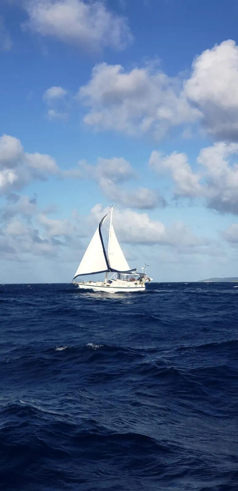Slide: The Image of Gulfstar SAILMASTER 1979 - 1