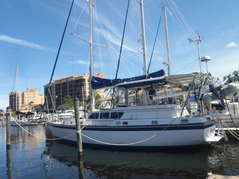 Slide: The Image of Gulfstar SAILMASTER 1979 - 3