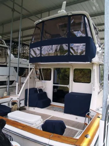 Slide: The Image of Sea Ray 460 Convertible 1987 - 4