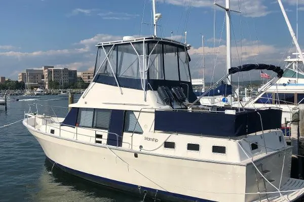 Slide: The Image of Mainship 40 Double Cabin 1987 - 0