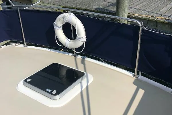 Slide: The Image of Mainship 40 Double Cabin 1987 - 6