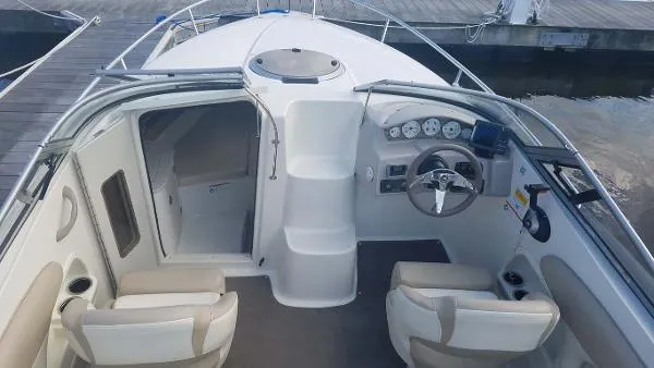 Slide: The Image of Stingray 225 CR 2014 - 4