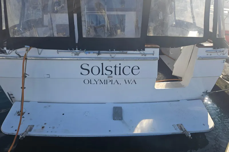 Slide: The Image of 1994 Bayliner 3288 Motoryacht "Solstice" docked in Olympia, WA. - 11