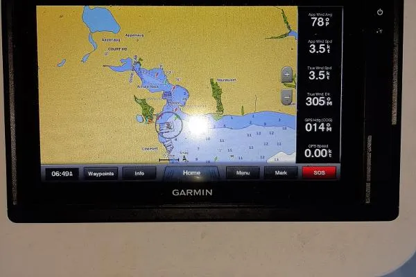 Slide: The Image of Beneteau 331 2000 - 10