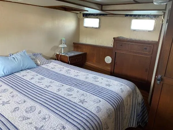 Slide: The Image of Custom Pilothouse Trawler 1974 - 7