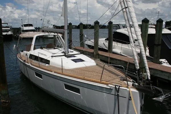 Slide: The Image of Beneteau 38.1 2019 - 0