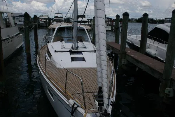 Slide: The Image of Beneteau 38.1 2019 - 6