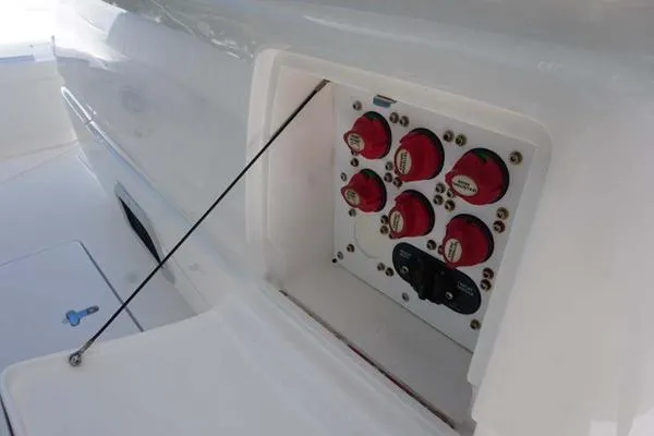 Slide: The Image of Intrepid 323 OPEN 2009 - 5