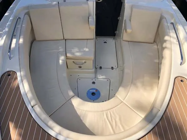 Slide: The Image of Chris-Craft Calypso 30 2017 - 5