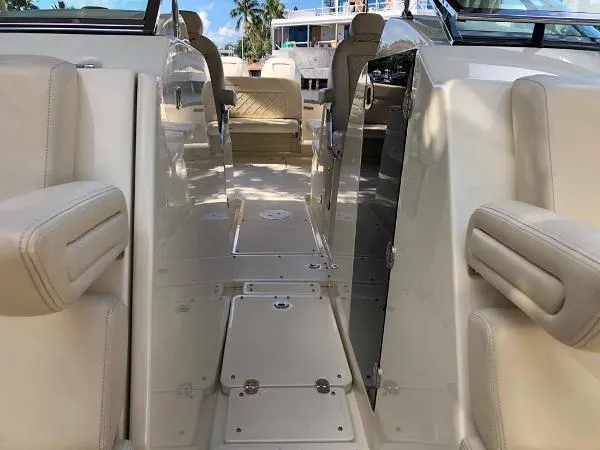 Slide: The Image of Chris-Craft Calypso 30 2017 - 7