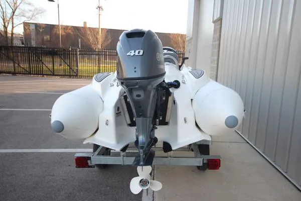 Slide: The Image of Zodiac Yachtline 360 DL NEO GL Edition 40hp In Stock 2021 - 7