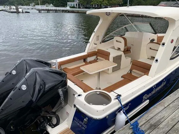 Slide: The Image of Scout 275 Dorado 2019 - 10