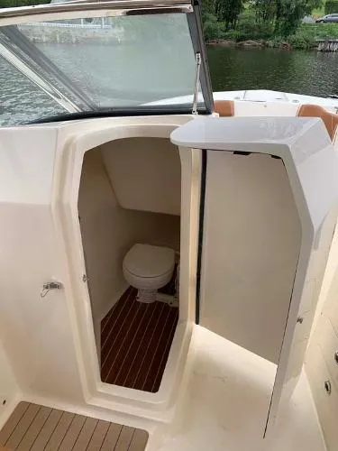 Slide: The Image of Scout 275 Dorado 2019 - 5