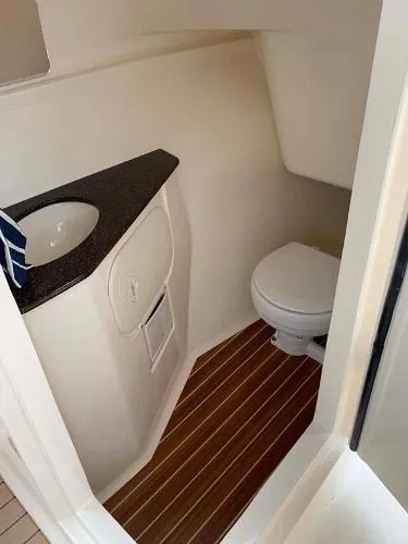 Slide: The Image of Scout 275 Dorado 2019 - 6
