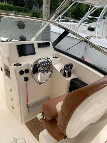 Slide: The Image of Scout 275 Dorado 2019 - 8