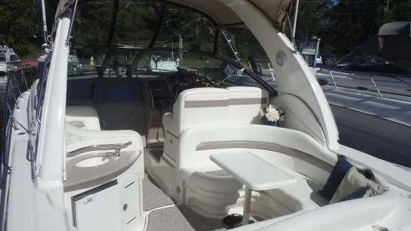 Slide: The Image of Sea Ray 320 Sundancer 2003 - 11