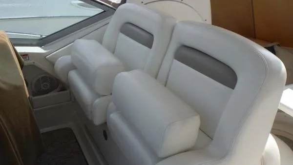 Slide: The Image of Sea Ray 320 Sundancer 2003 - 9