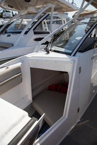 Slide: The Image of Cutwater 24 DC (Dual Console) 2020 - 6