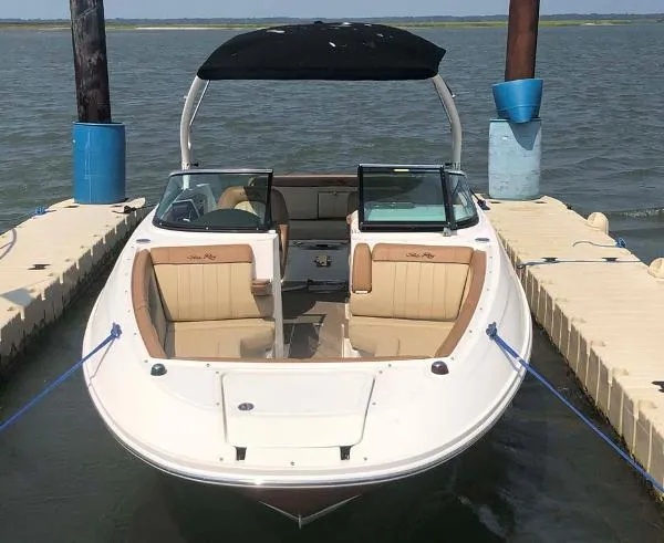 Slide: The Image of Sea Ray 240 Sundeck 2014 - 1