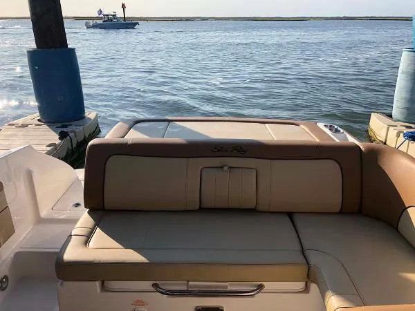 Slide: The Image of Sea Ray 240 Sundeck 2014 - 11