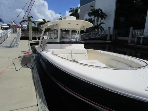 Slide: The Image of Pursuit 310 Sport ST 2012 - 5