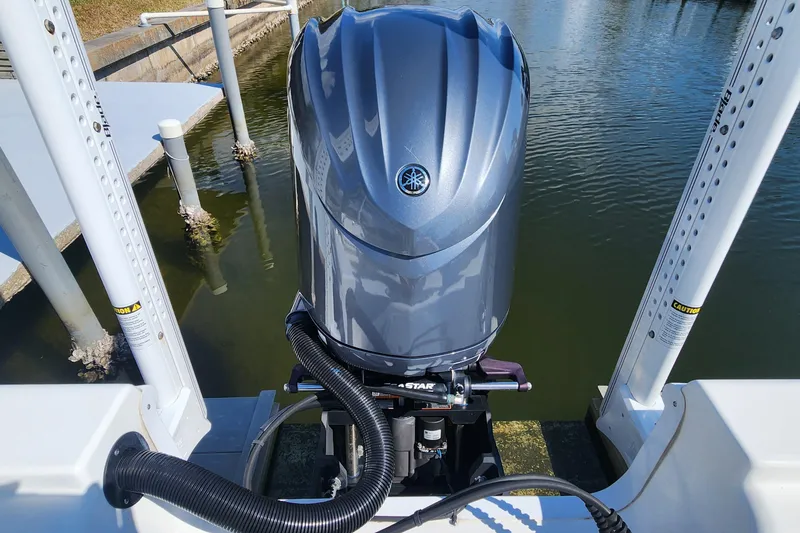 Slide: The Image of 2023 Sea Pro 248 Bay boat with Yamaha outboard motor at dock. - 21