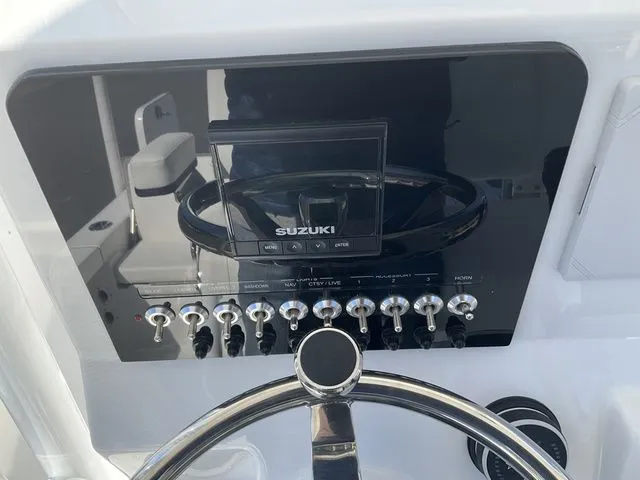 Slide: The Image of Sea Pro 230 Bay Boat 2026 - 17