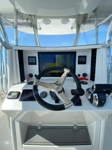 Slide: The Image of Venture 34 Cuddy 2004 - 11