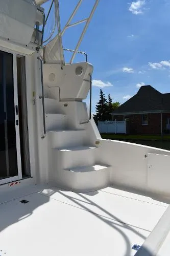 Slide: The Image of Silverton 35 Convertible 2001 - 7