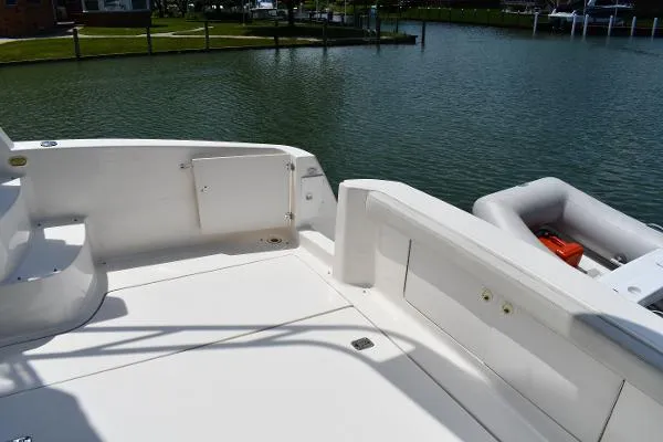 Slide: The Image of Silverton 35 Convertible 2001 - 9