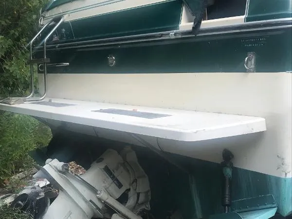 Slide: The Image of Sea Ray 268 Sundancer 1999 - 2