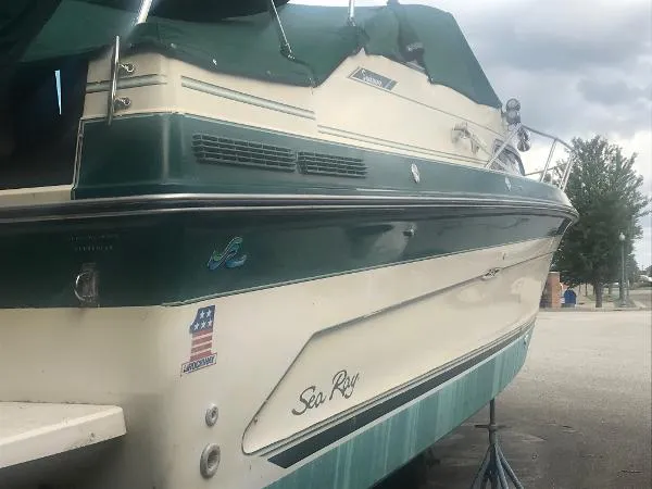 Slide: The Image of Sea Ray 268 Sundancer 1999 - 3