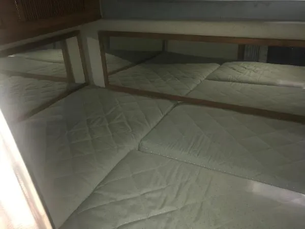 Slide: The Image of Sea Ray 268 Sundancer 1999 - 7