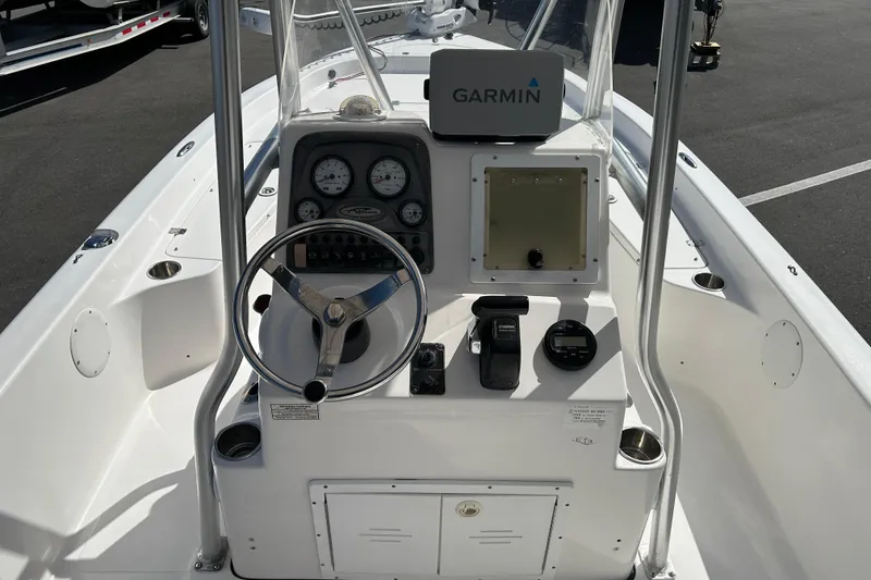 Slide: The Image of 2014 Tidewater 2100 Bay Max boat console with Garmin navigation system. - 11