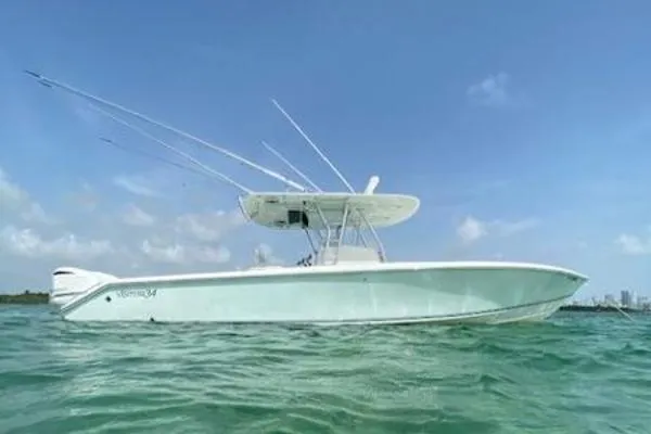 Slide: The Image of Venture 34 Center Console 2007 - 0