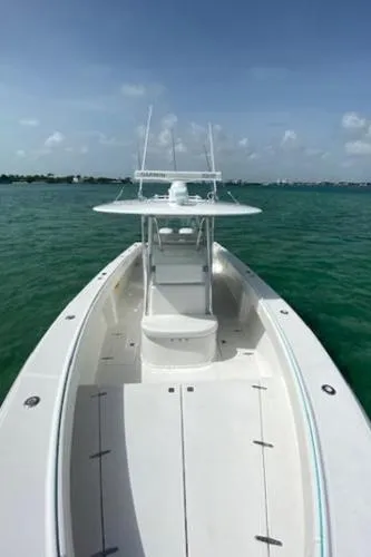Slide: The Image of Venture 34 Center Console 2007 - 1
