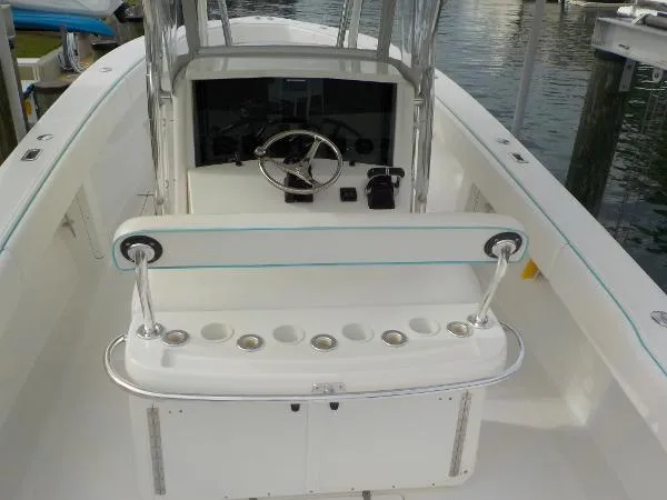 Slide: The Image of Venture 34 Center Console 2007 - 7