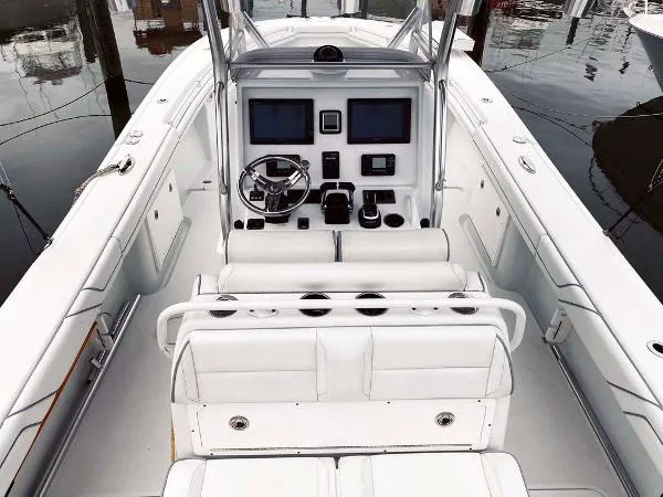 Slide: The Image of Yellowfin 32 Center Console 2017 - 7