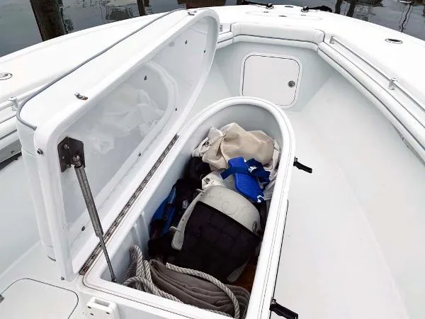 Slide: The Image of Yellowfin 32 Center Console 2017 - 8