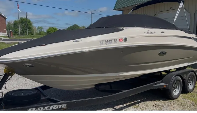 The Image of 2010 Sea Ray 220 boat on trailer, covered. - 0