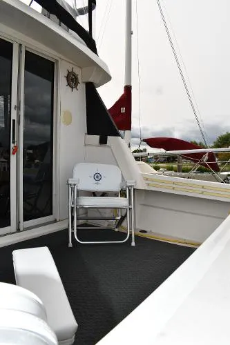 Slide: The Image of Silverton 34 Convertible 1989 - 10